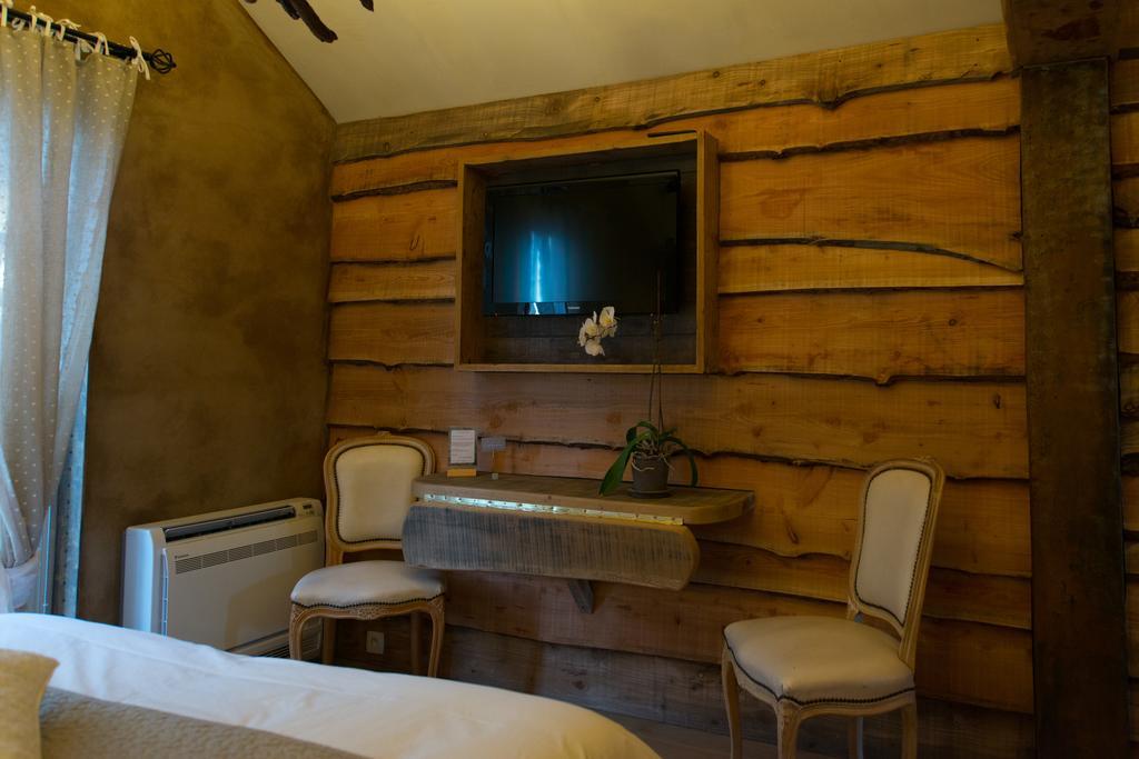 Les Chambres Du Vivier, Chambres D'Hotes Et Gite - A 100M - Durbuy Habitación foto